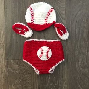 Newborn Baseball Knitted Outfit